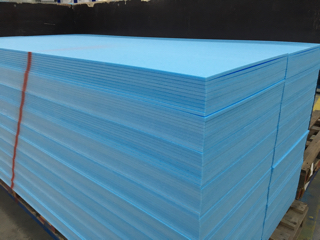 Extruded polystyrene boards for reuse as nsulation